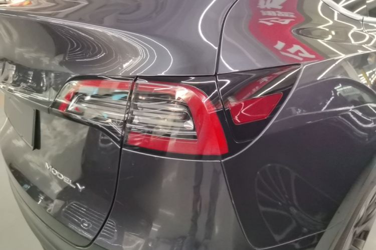 Tesla Model Y 2024 #8 Tesla Model Y 2024 immagine di auto #8