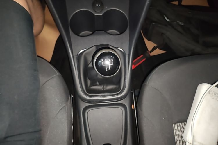 Volkswagen Polo 2017 car image #14