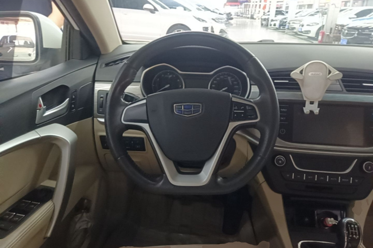 GEELY Emgrand 2017 car image #15
