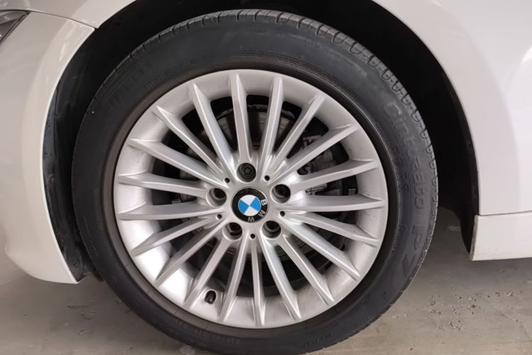 BMW 3 Series 2015 car image #9