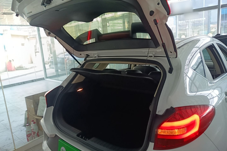 GEELY Emgrand GS 2019 car image #19