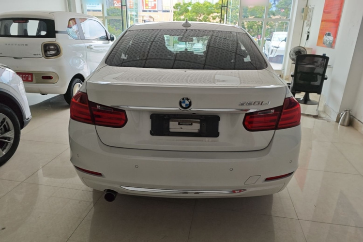 BMW 3 Series 2015 #6 BMW 3 Series 2015 car image #6