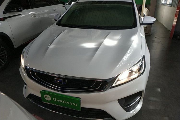 GEELY Binray 2019 image de voiture #3