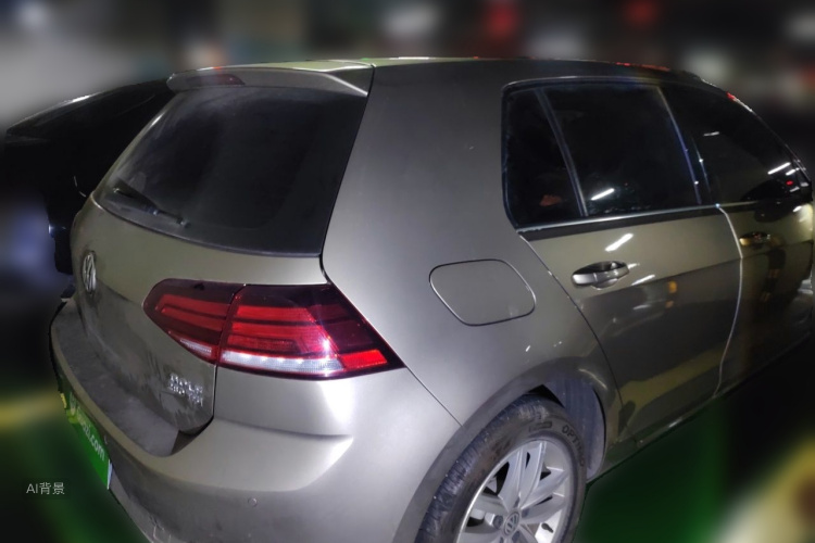 Volkswagen Golf 2019 car image #7