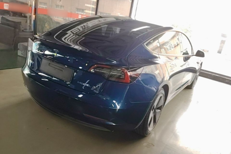 Tesla Model 3 2021 car image #5