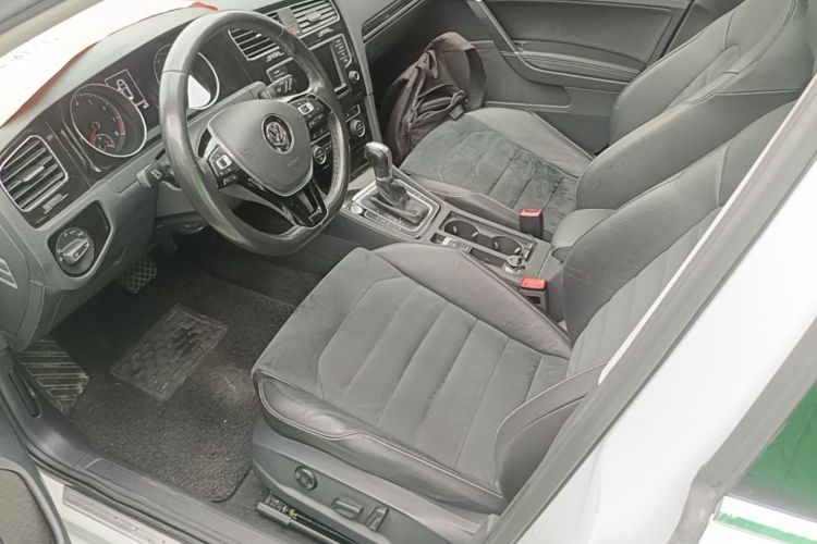 Volkswagen Golf 2016 car image #15