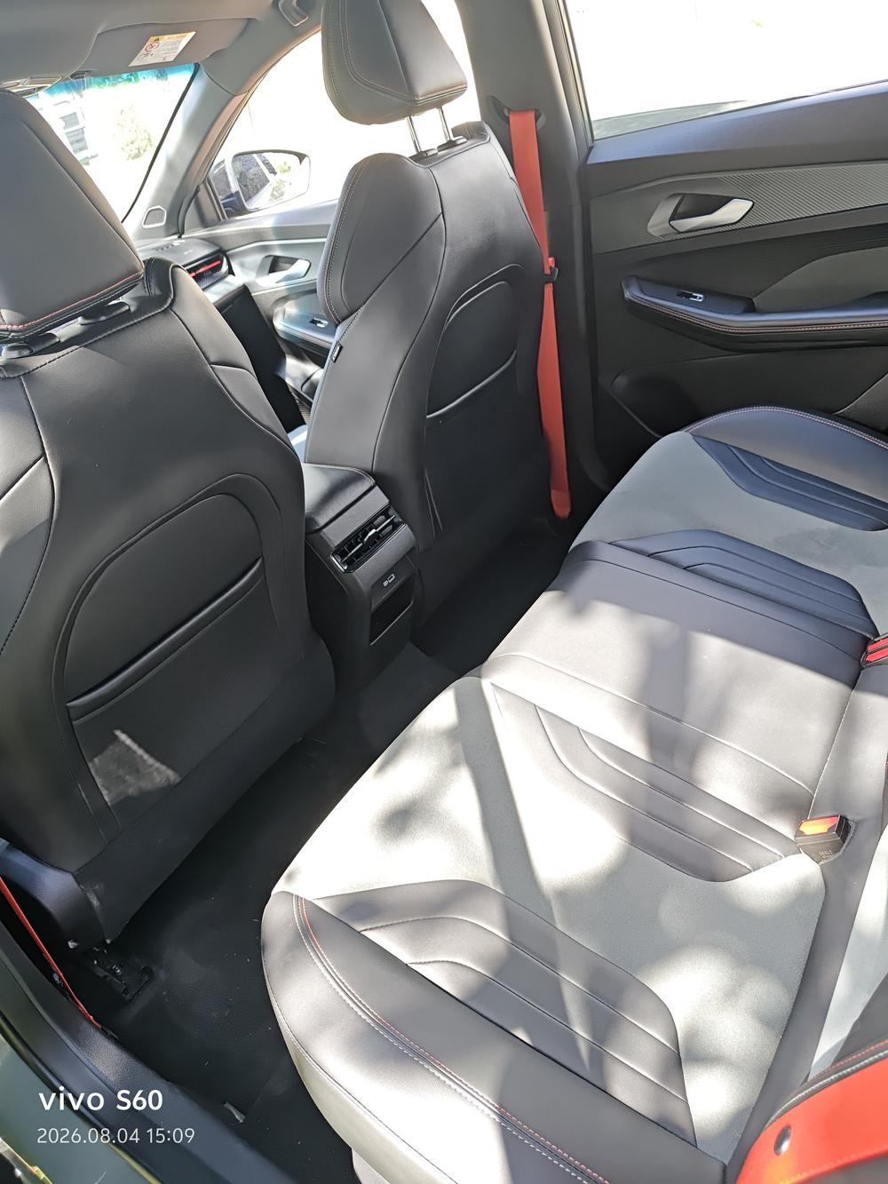 GEELY Binray 2022 car image #16