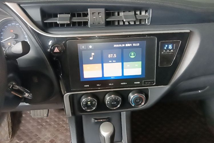 Toyota Corolla 2019 car image #13