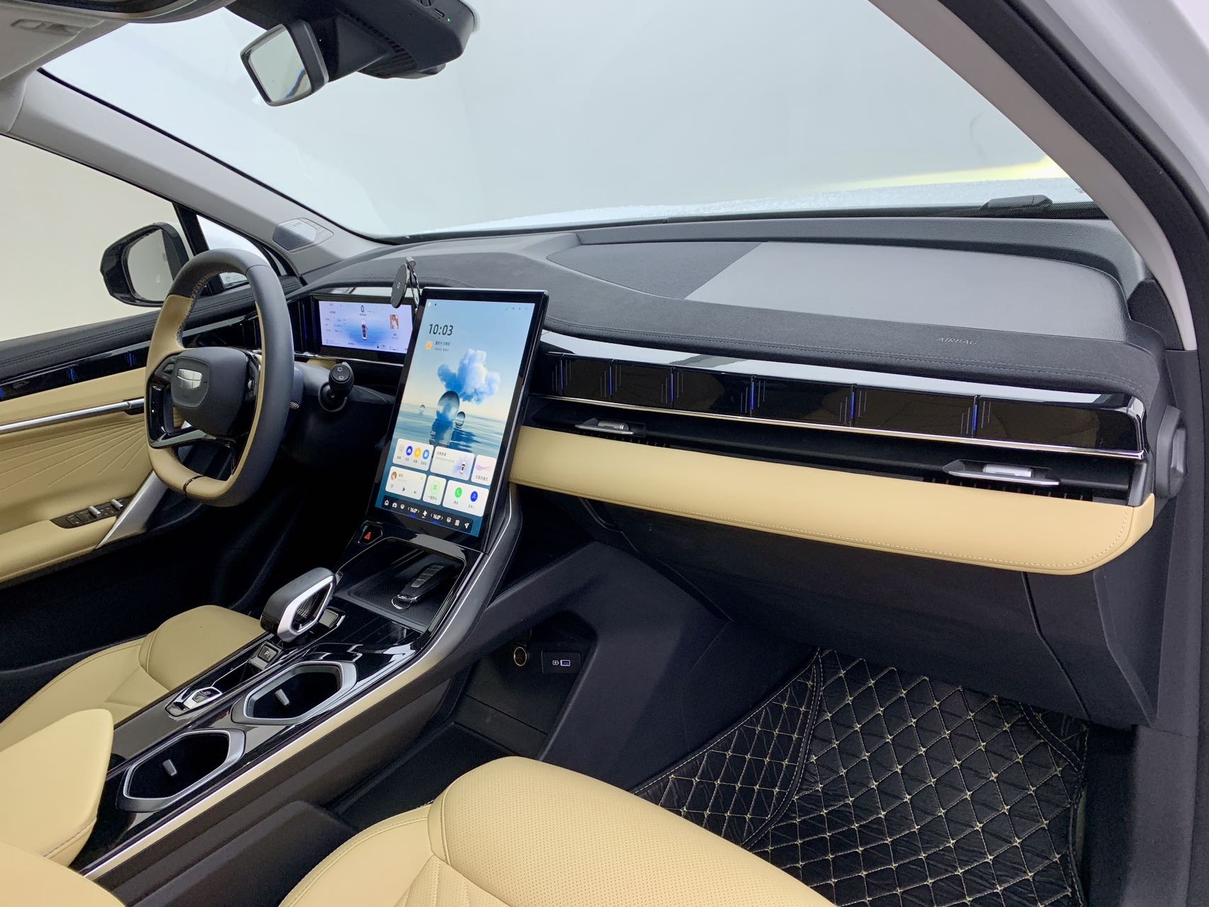 GEELY Boyue L 2023 car image #11