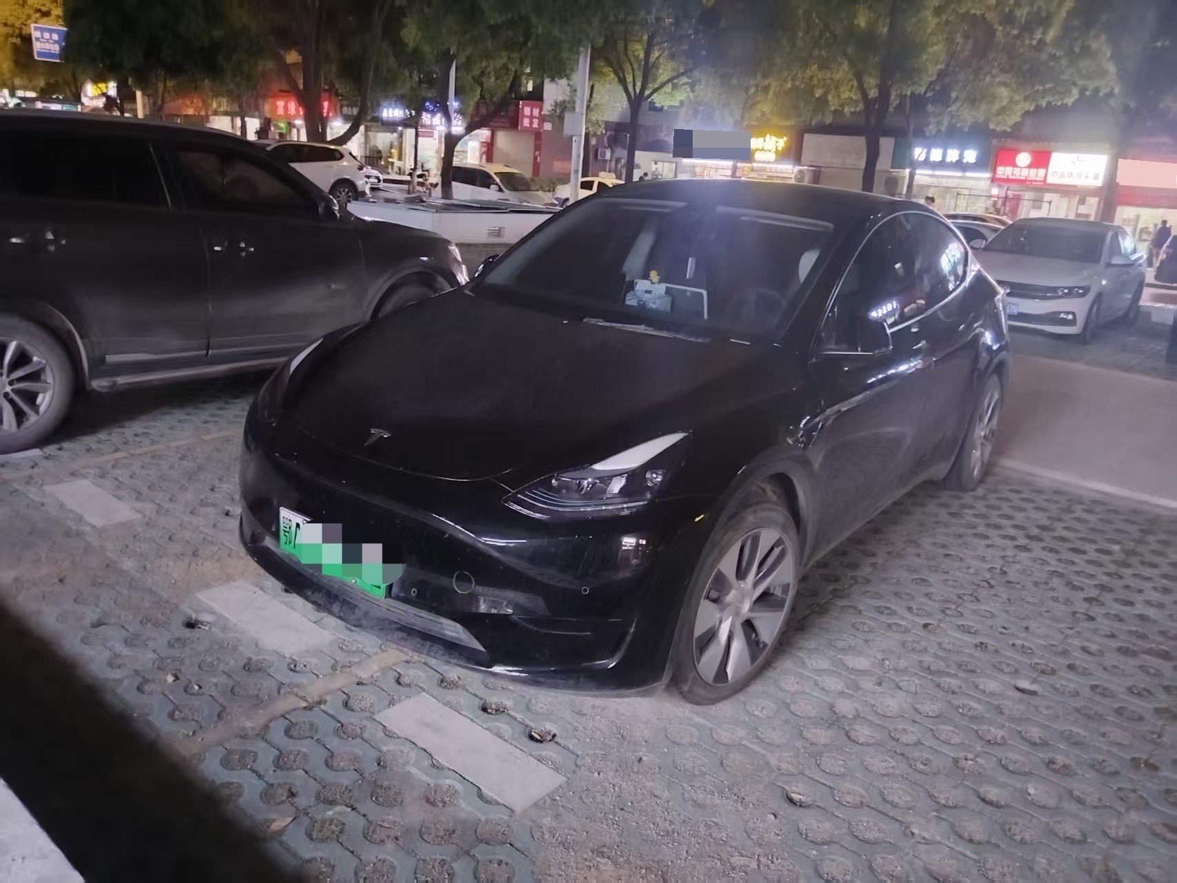 Tesla Model Y 2023 Tesla Model Y 2023 car image