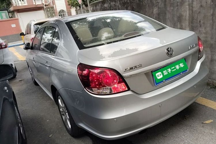 Volkswagen Lavida 2011 car image #5