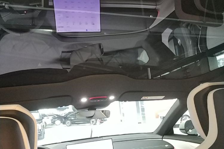MI SU7 2024 car image #20