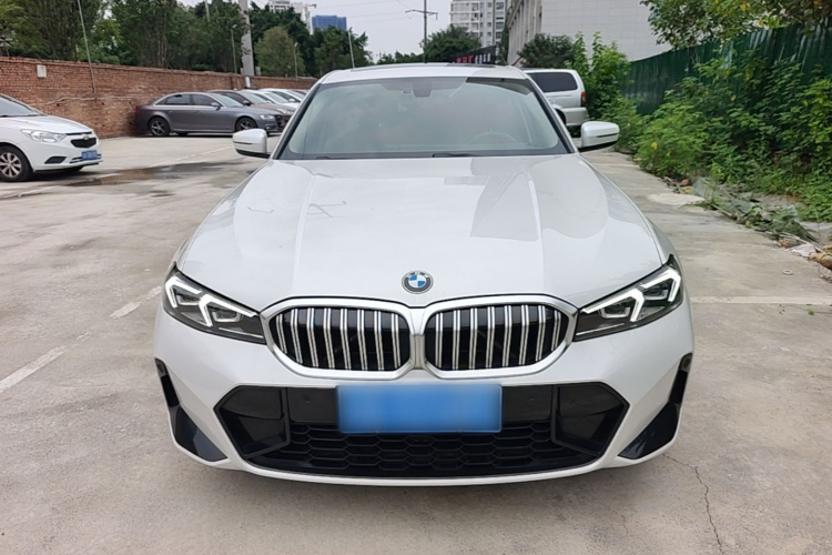 BMW 3 Series 2023 car image #3