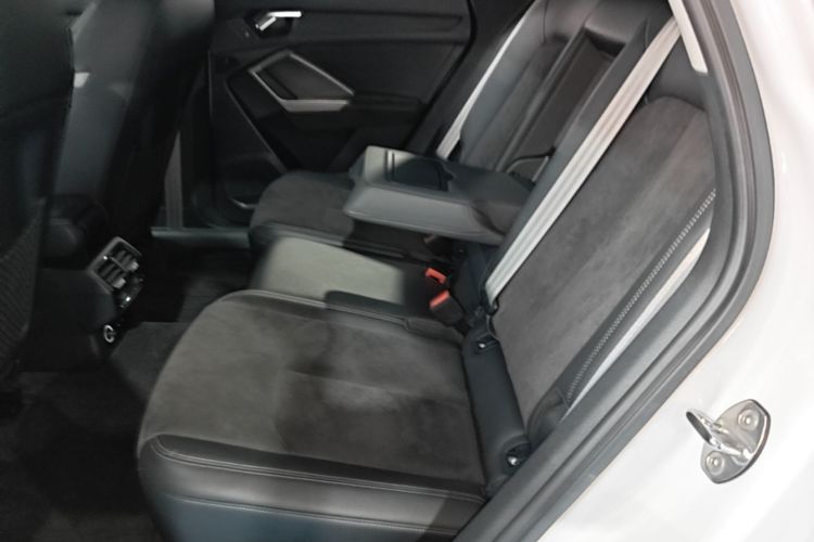 Audi Q3 2020 #17 Audi Q3 2020 car image #17