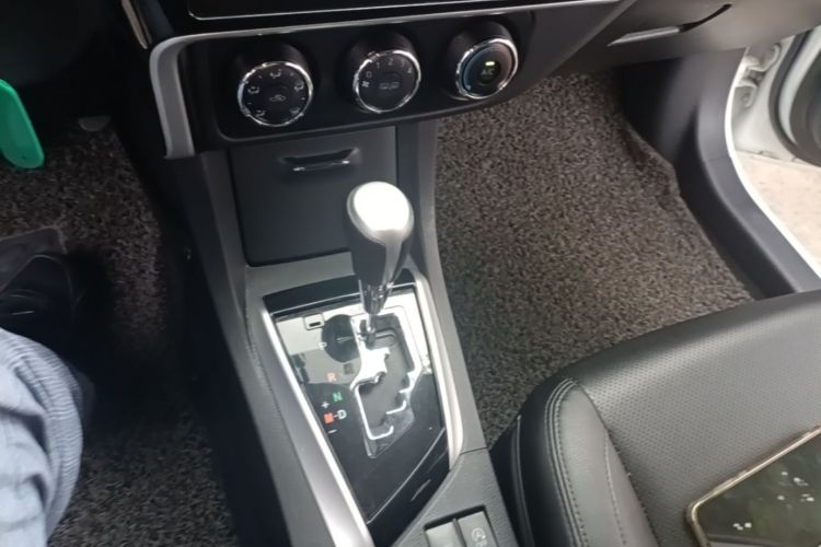 Toyota Corolla 2018 #14 Toyota Corolla 2018 immagine di auto #14