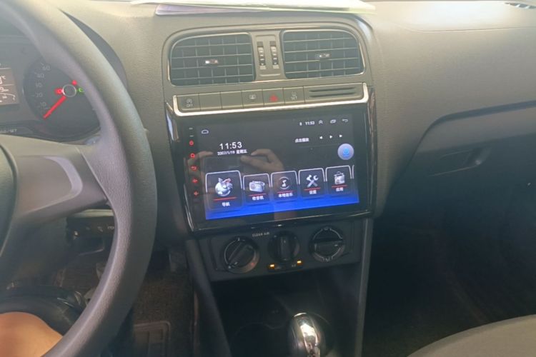 Volkswagen Polo 2018 #13 Volkswagen Polo 2018 car image #13