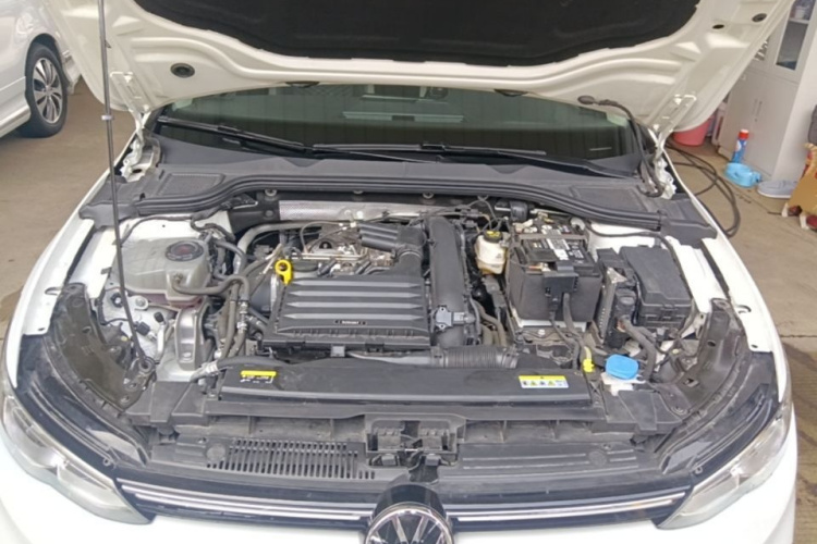 Volkswagen Golf 2023 #20 Volkswagen Golf 2023 car image #20