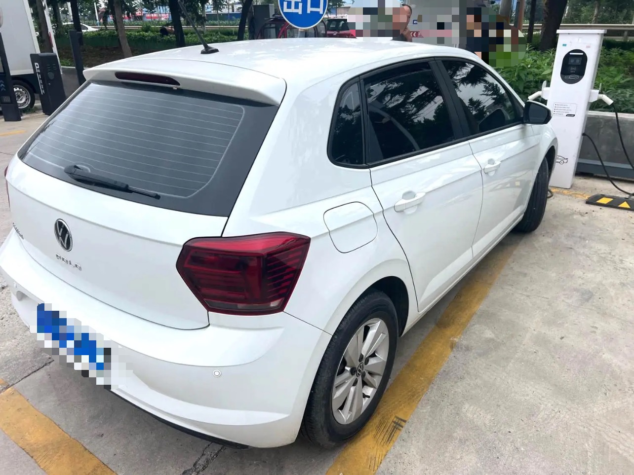 Volkswagen Polo 2023 #2 Volkswagen Polo 2023 صورة سيارة #2