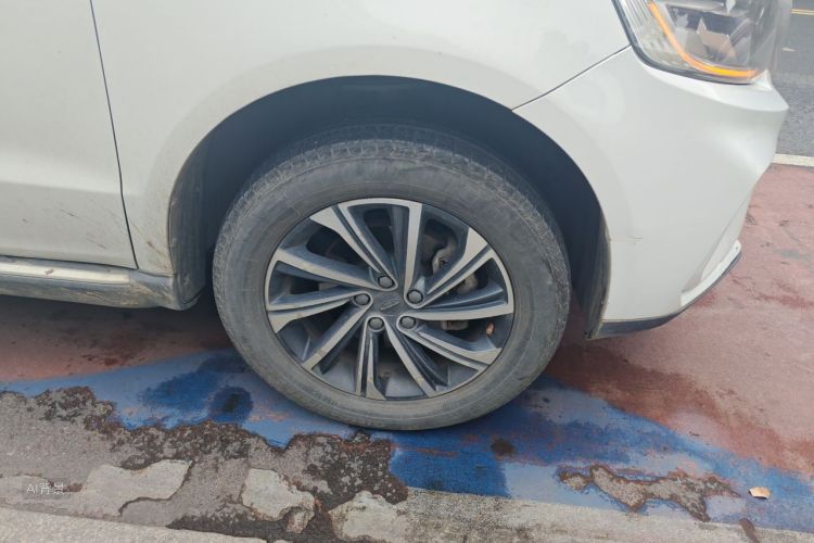 GEELY Vision X6 2020 car image #9