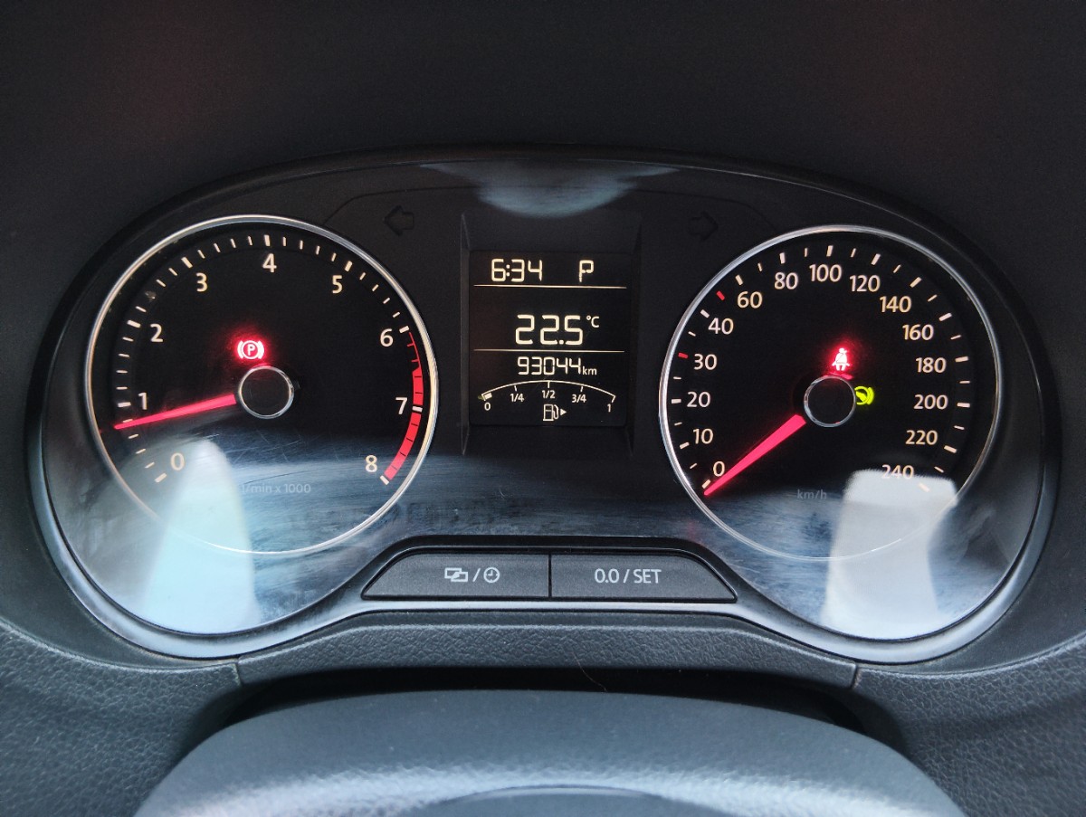 Volkswagen Polo 2014 car image #10