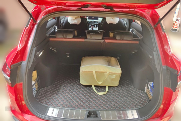 GEELY Coolray 2018 immagine di auto #21