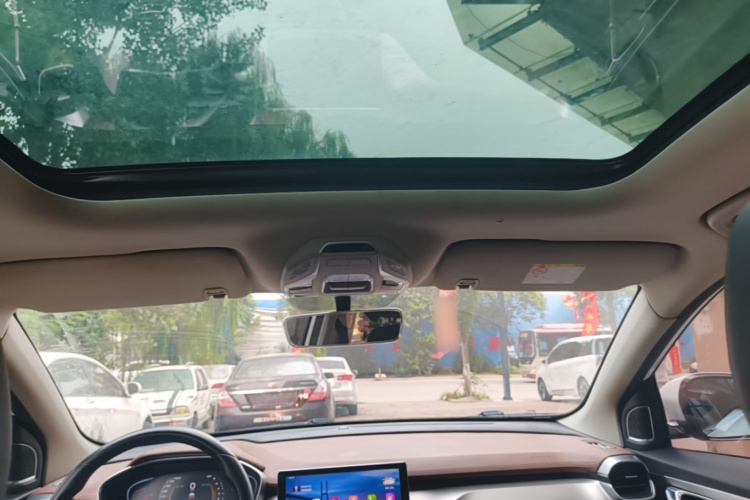 GEELY Coolray 2020 car image #18