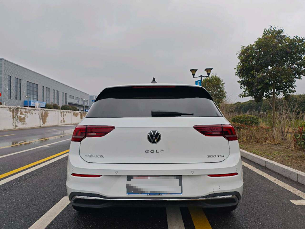 Volkswagen Golf 2026 car image #9