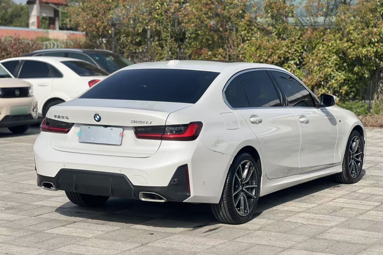 BMW 3 Series 2023 car image #7