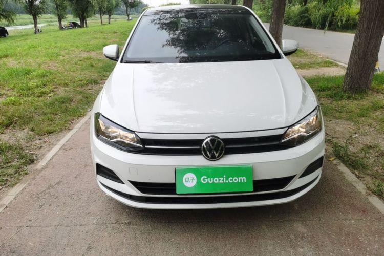 Volkswagen Polo 2023 car image #3