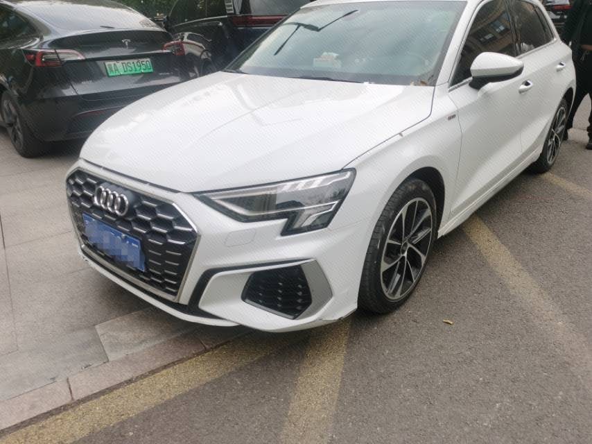 2022 immagine di auto 