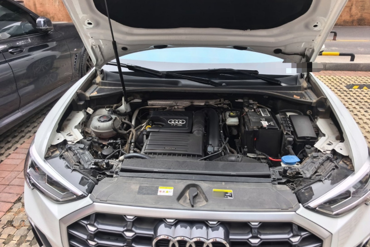 Audi Q3 2023 imagen de coche #22