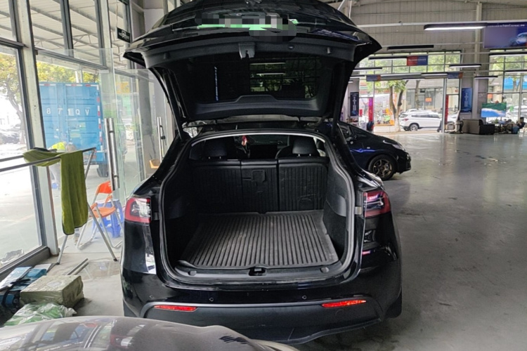 Tesla Model Y 2021 #19 Tesla Model Y 2021 immagine di auto #19