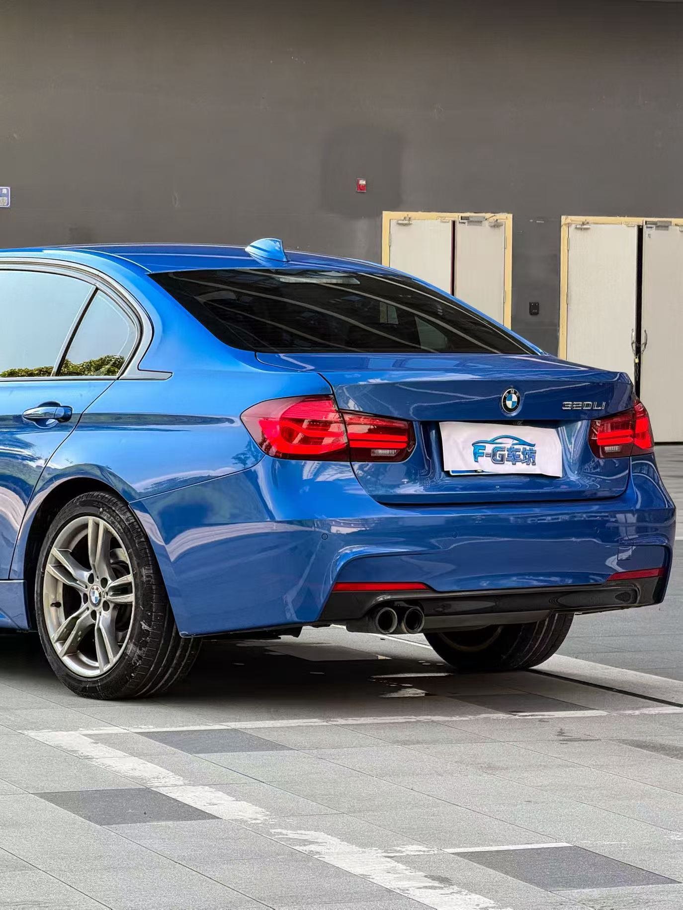 BMW 3 Series 2019 #8 BMW 3 Series 2019 car image #8