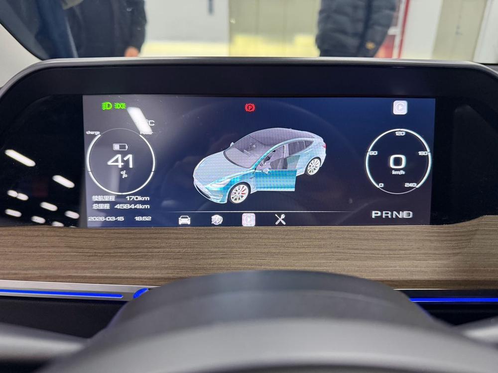 Tesla Model 3 2023 #13 Tesla Model 3 2023 car image #13