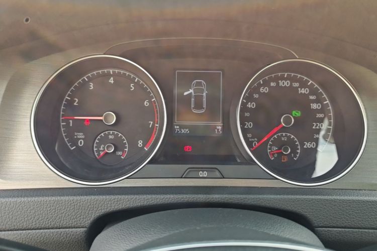 Volkswagen Golf 2016 car image #12
