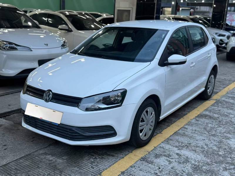 Volkswagen Polo 2019 car image #2