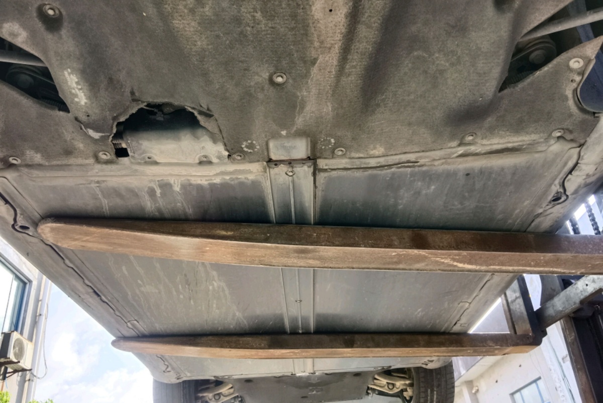 Tesla Model 3 2020 car image #10