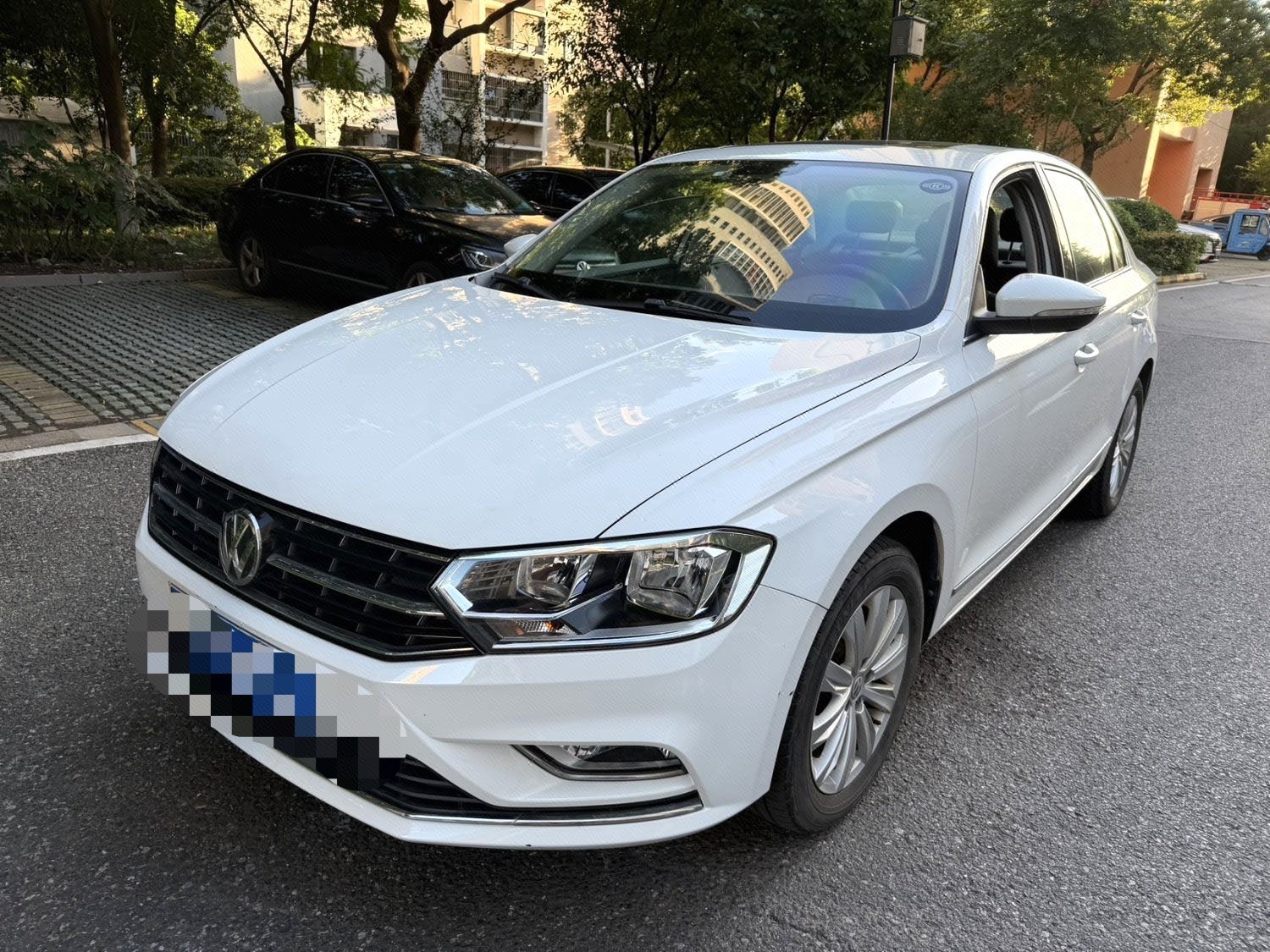 Volkswagen Bora 2016 car image 