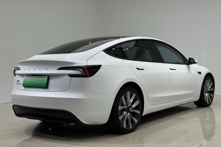 Tesla Model 3 2024 #6 Tesla Model 3 2024 car image #6