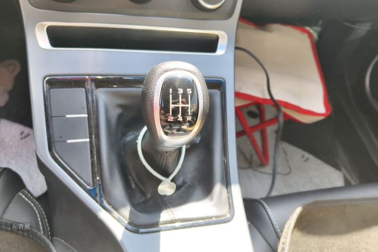 GEELY Emgrand 2019 صورة سيارة #16