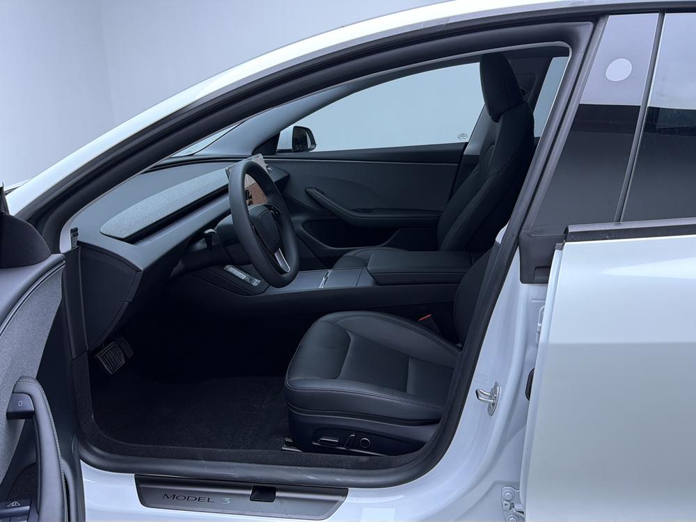 Tesla Model 3 2025 #17 Tesla Model 3 2025 car image #17