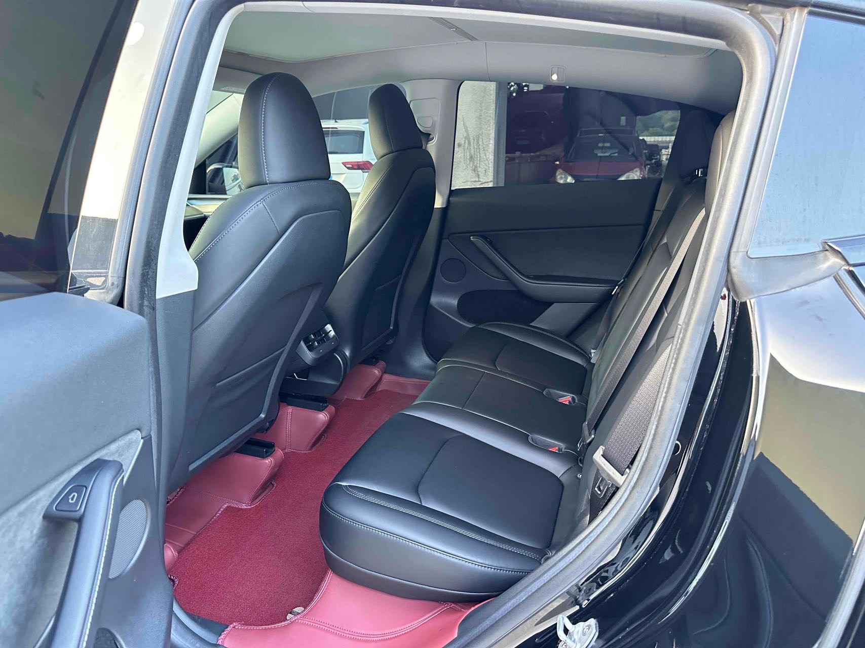 Tesla Model Y 2023 #7 Tesla Model Y 2023 car image #7