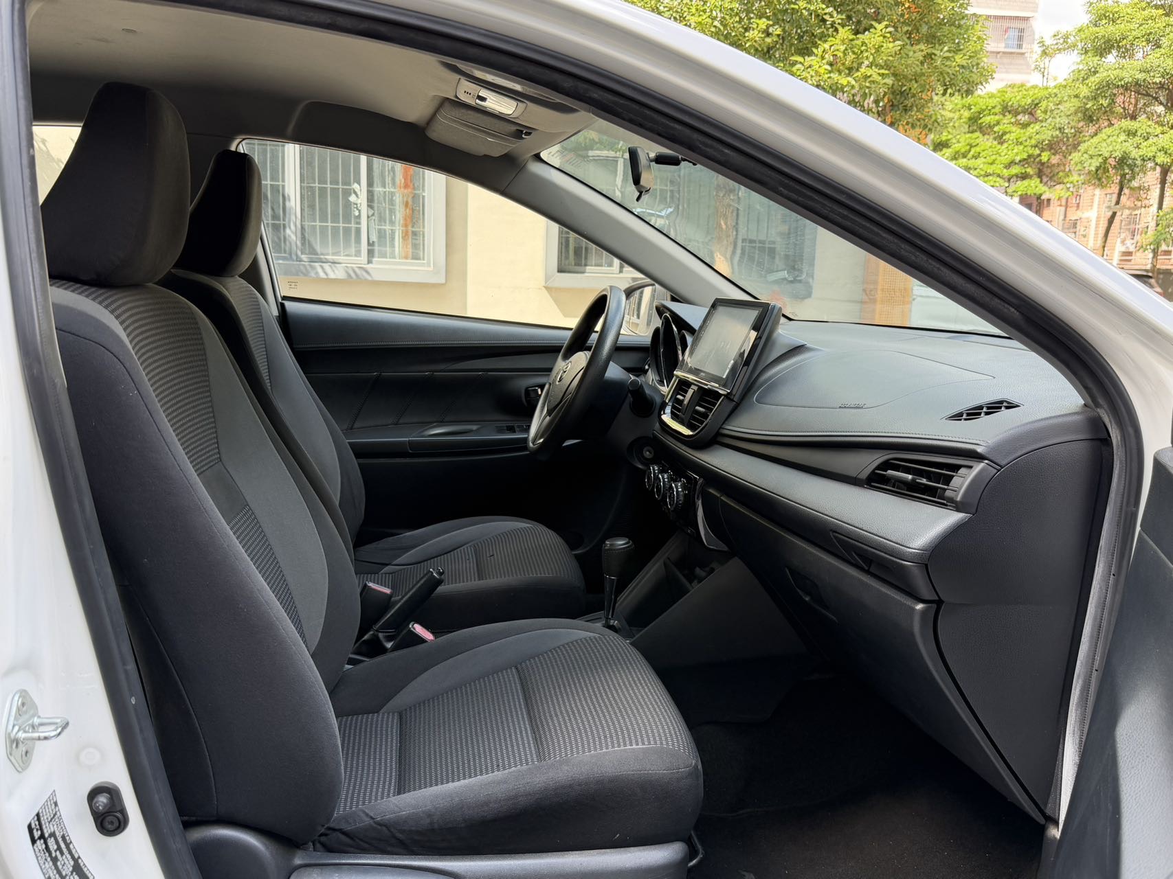 Toyota Vios 2021 imagen de coche #7
