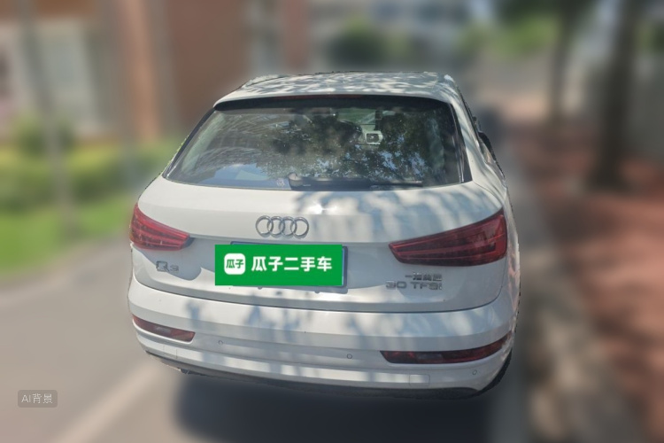 Audi Q3 2017 car image #6