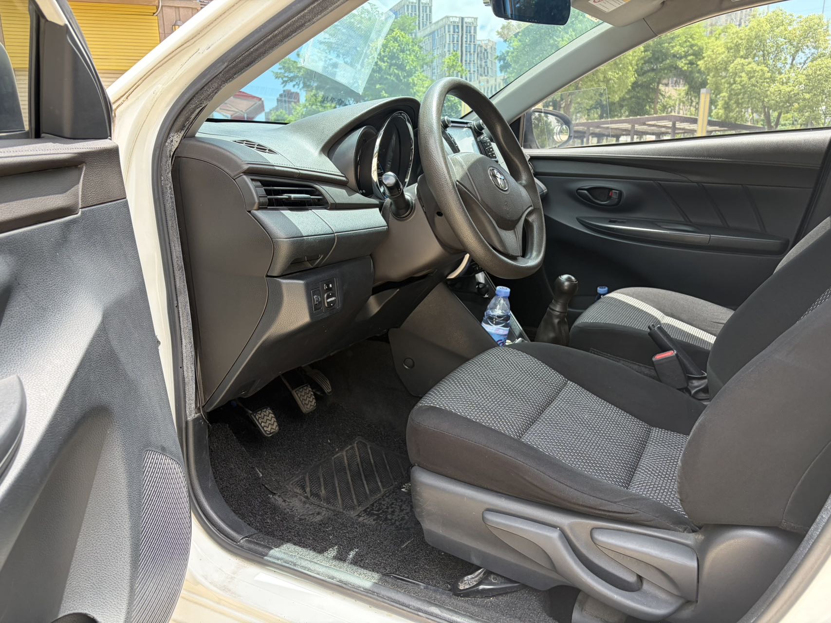 Toyota Vios 2015 car image #5