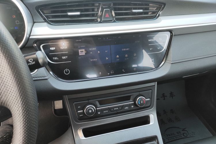 GEELY Emgrand 2018 car image #13
