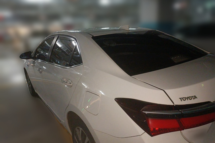 Toyota Corolla 2017 #5 Toyota Corolla 2017 car image #5