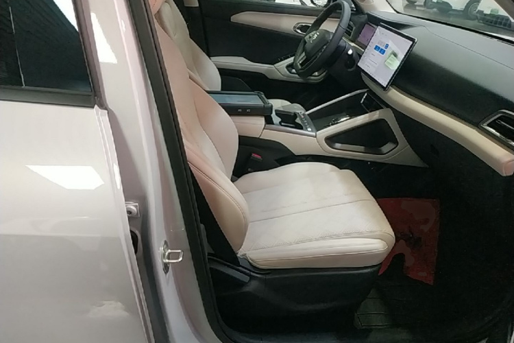 BYD YuanUP 2026 #24 BYD YuanUP 2026 car image #24