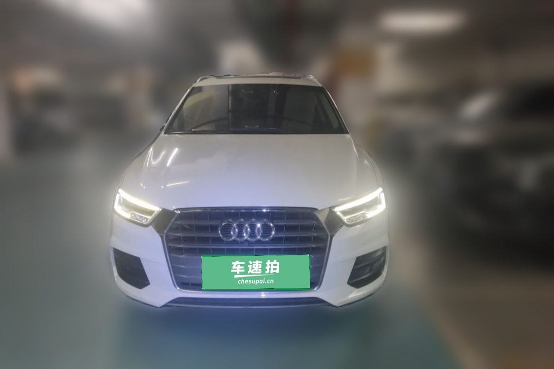Audi Q3 2018 car image #5
