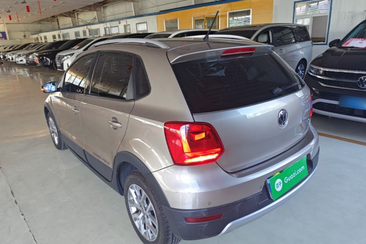 Volkswagen Polo 2017 car image #5